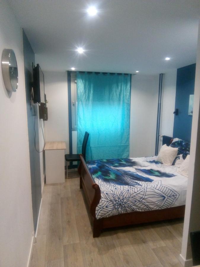 Studio 28M² Au Pied De La Defense Courbevoie Luaran gambar